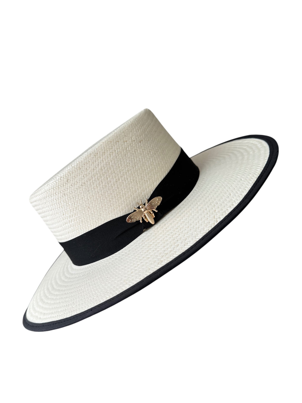 Cordobés borde negro broche