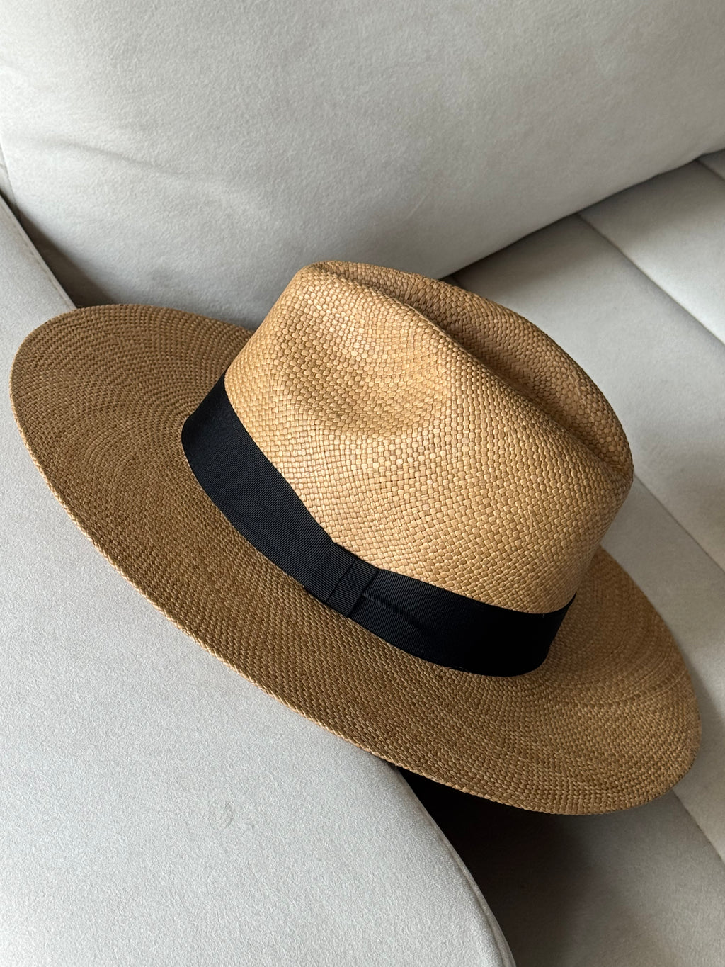 Sombrero monaco clasico