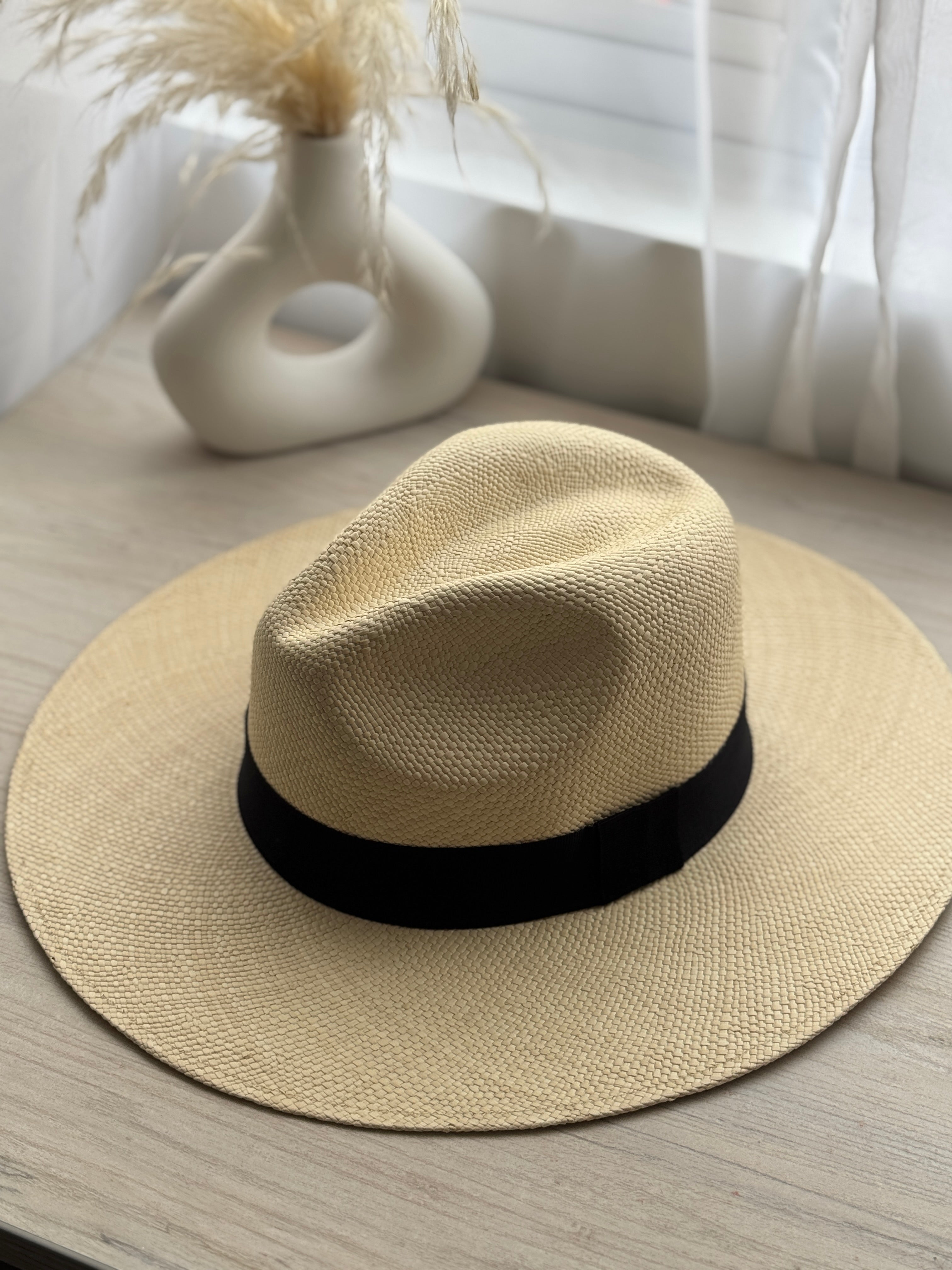 Sombrero monaco clasico