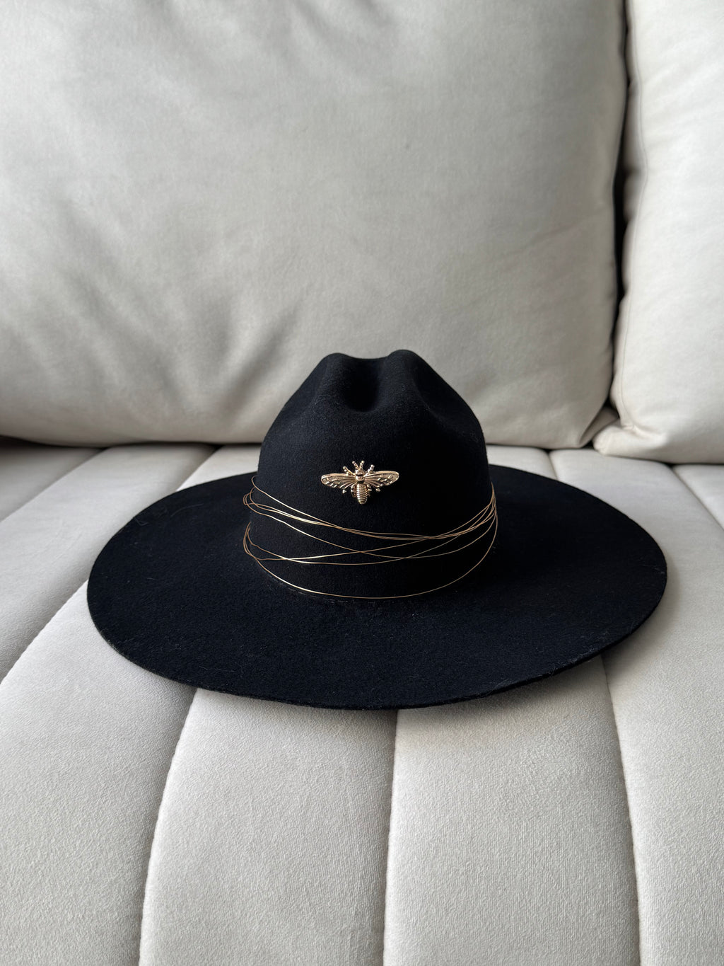 Borsalino hilo fino broche