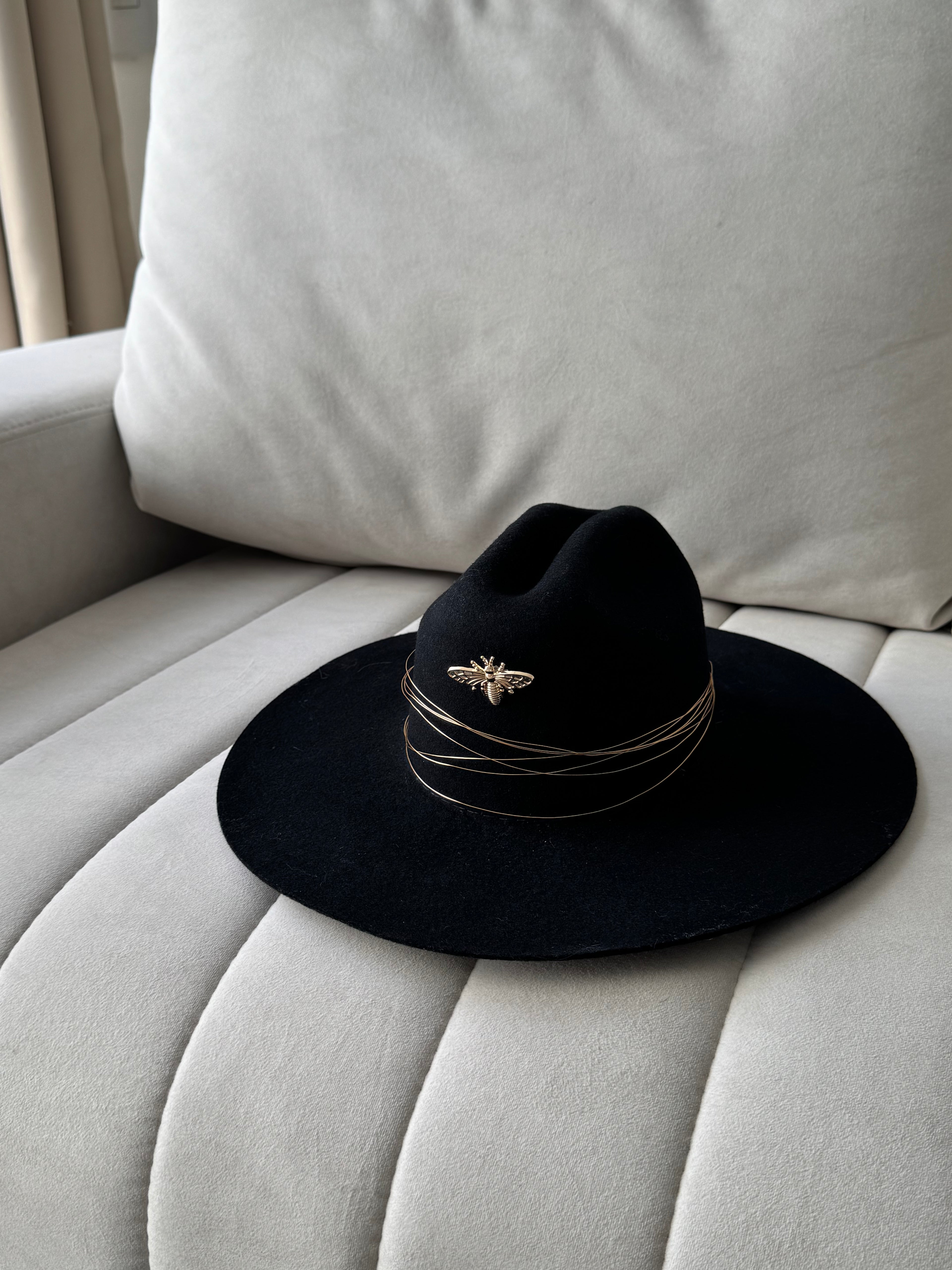 Borsalino hilo fino broche
