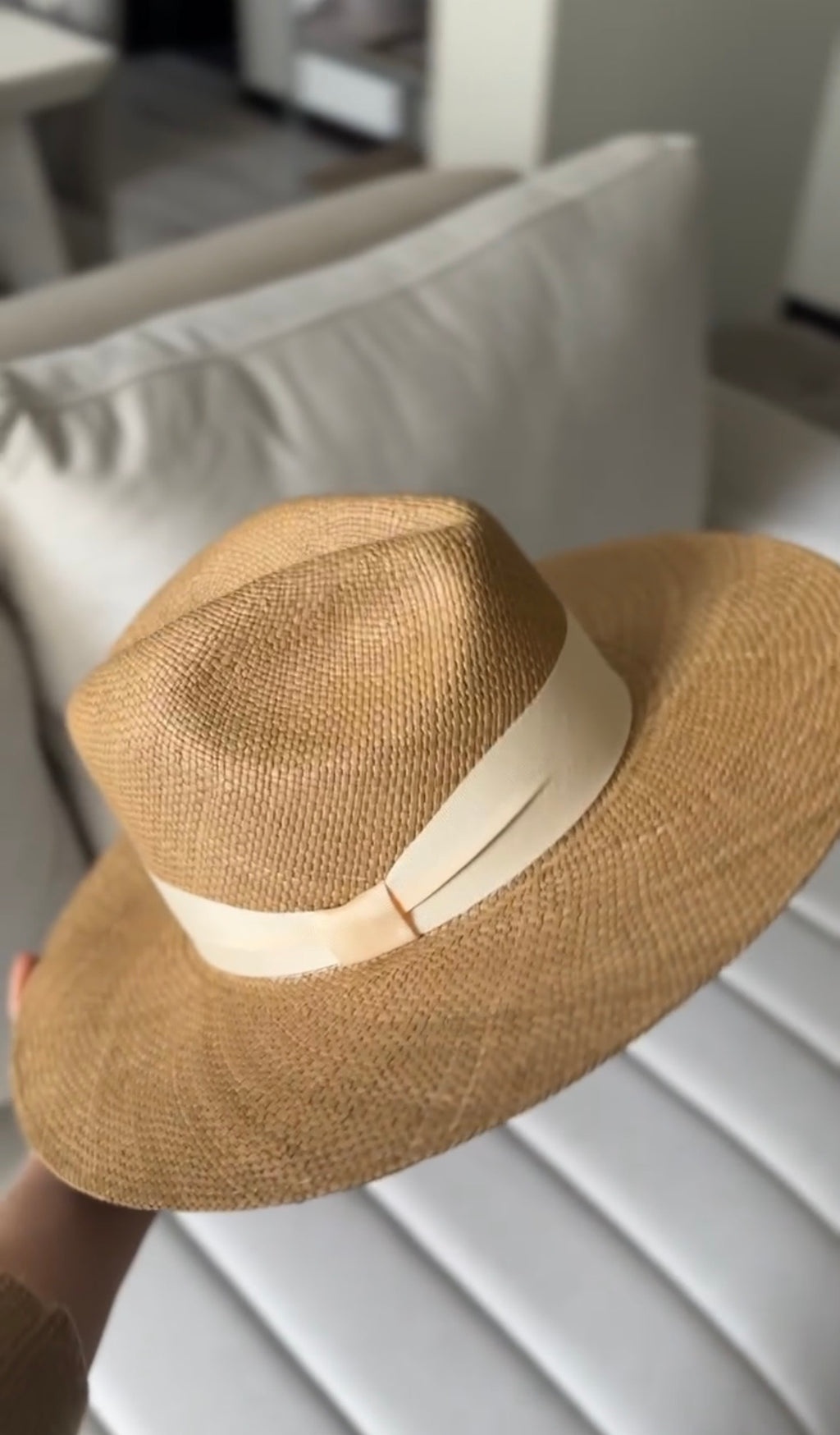 Sombrero monaco clasico