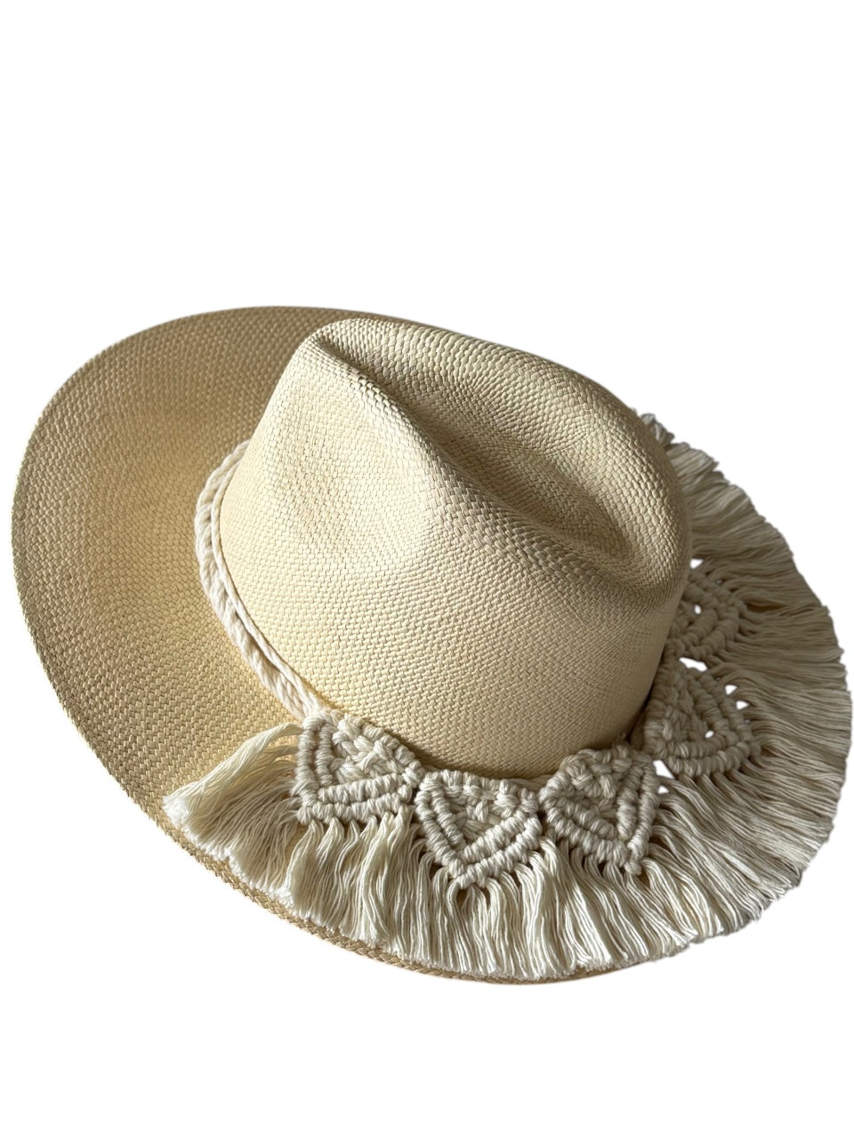 Sombrero monaco con macramé